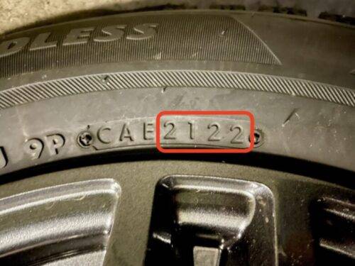 タイヤに表記された製造年月日