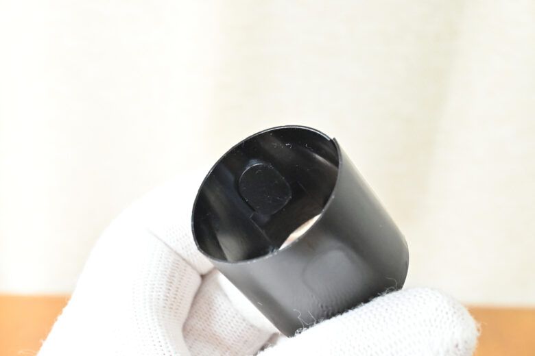 抜け止め部品の内側の説明(内側に出っ張りあり)